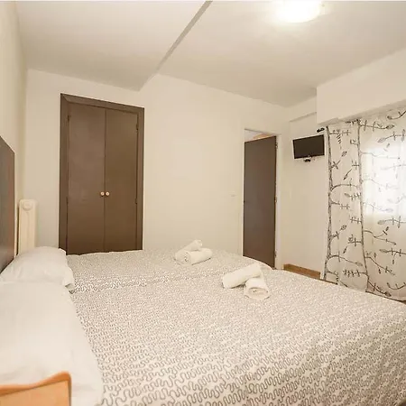 Отель Avila Сарагоса